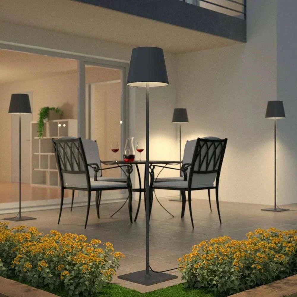 Nowoczesna, bezprzewodowa lampa LED podłogowa z funkcją ładowania